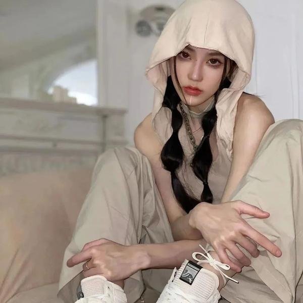 地铁女孩